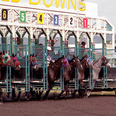 RED HANDICAPPER TRACKED logo